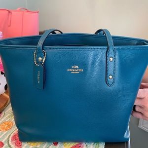 Real large Coach tote shoulder Purse